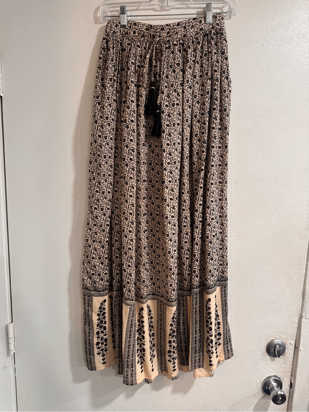 GOA Collection Bohemian Floral Maxi Skirt NWOT Size Small/ Medium